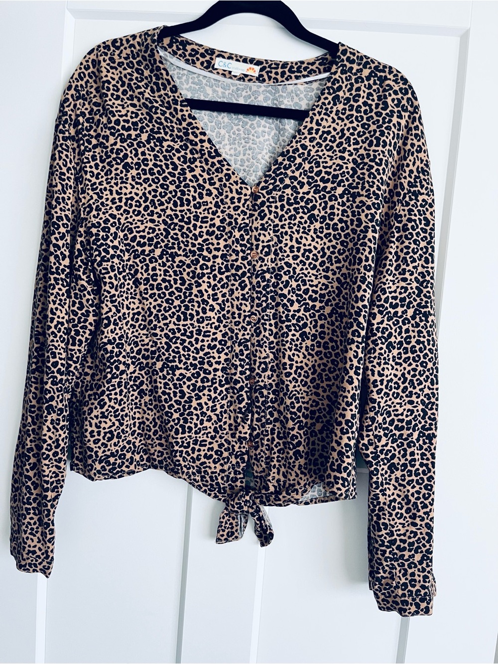 C&C California Tan and Black Leopard Print V-Neck Long Sleeve Tie-Hem Top